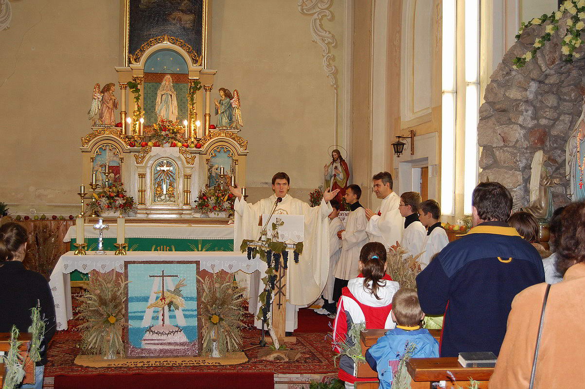 Fotogaléria Primičná sv. omša - Peter Šabo (okt. 2008) (13) Primičná sv. omša - Peter Šabo (okt. 2008)
