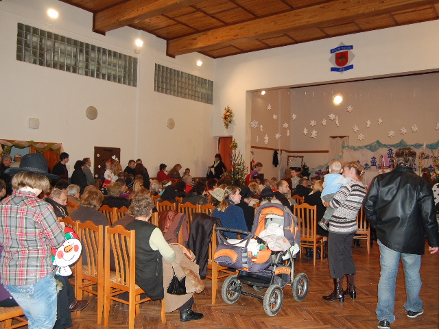 Fotogaléria Mikuláš v kultúrnom dome (6.12.2009) (34) Mikuláš v kultúrnom dome (6.12.2009)