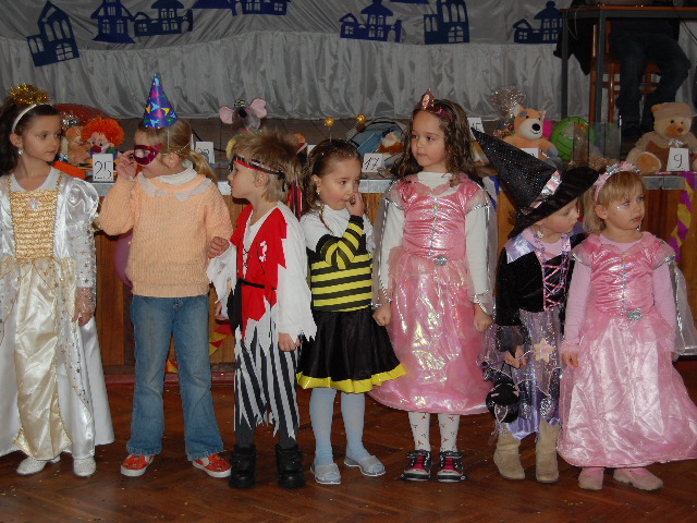 Fotogaléria Karneval (5.2.2010) (31) Karneval (5.2.2010)